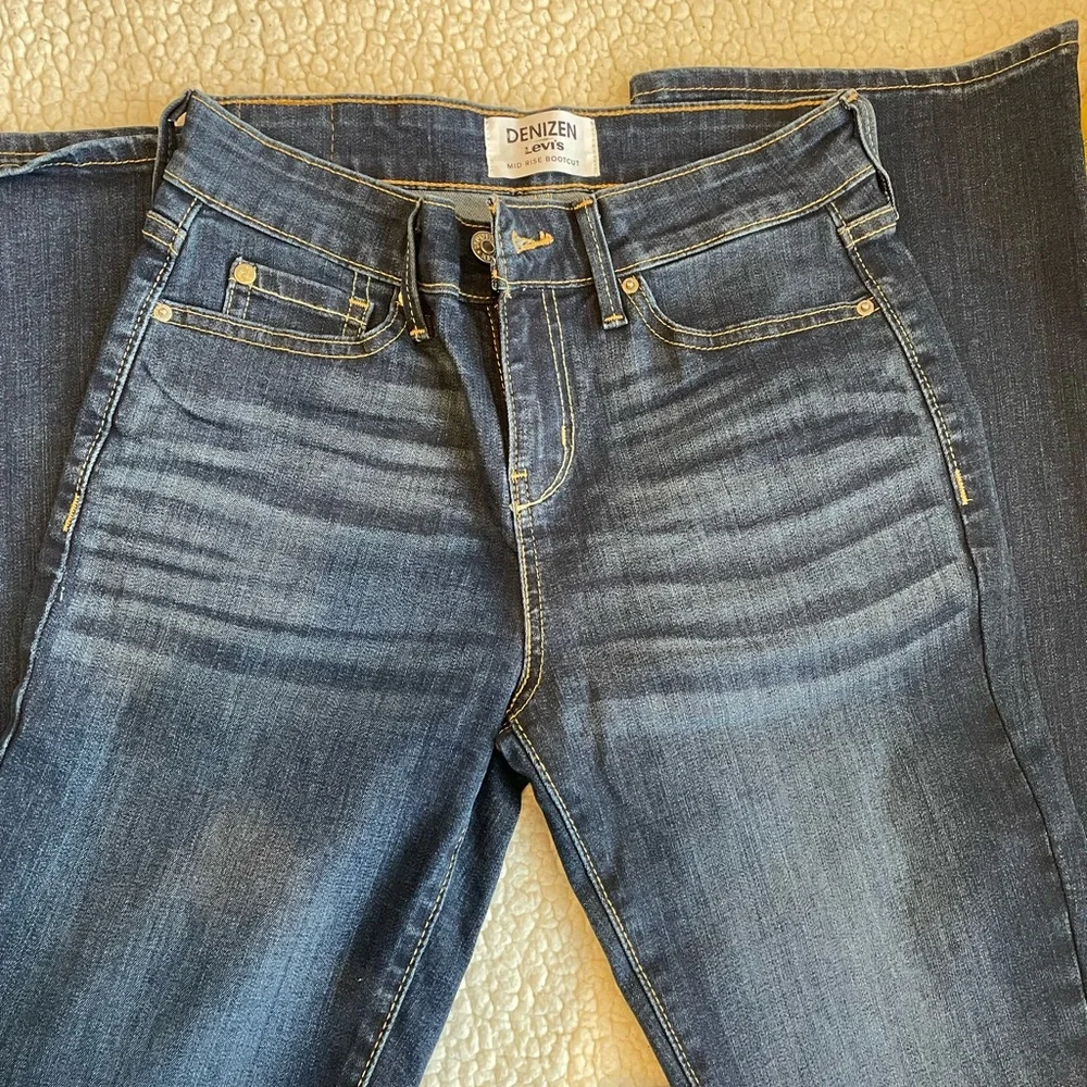 Denizen Levi’s mid rise bootcut. - Picture 2 of 8